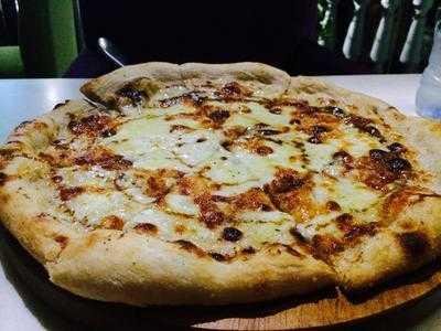 Raffaele Woodfired Pizza