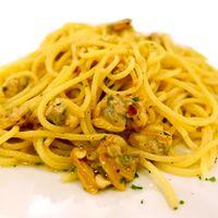 Spaghetti Aglio Olio E Peperoncino Con Vongole