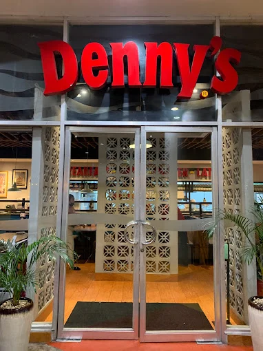 Dennys Midtown