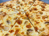 Garlic Mushroom Pizza