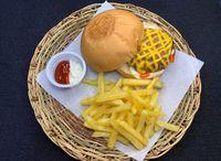 Classic Cheeseburger With Fries