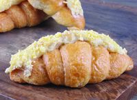 Mini Chicken Bechamel Croissant