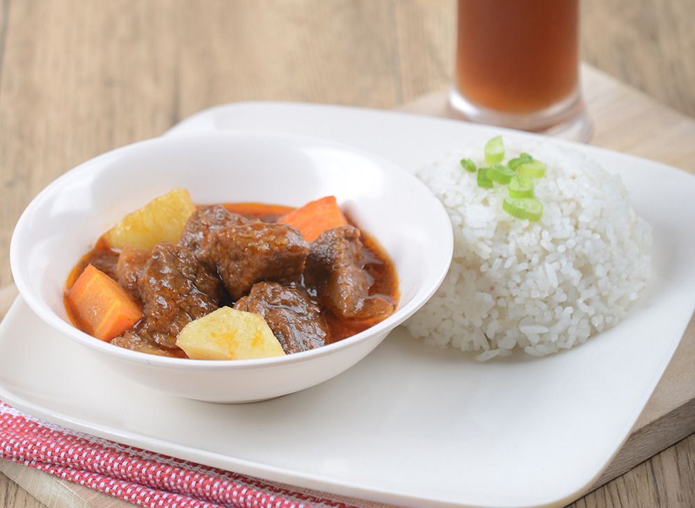 Beef Kaldesado with Rice and Iced Tea