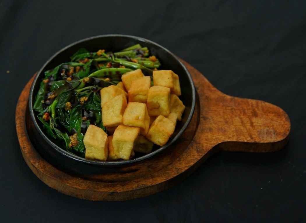 Sizzling Kangkong