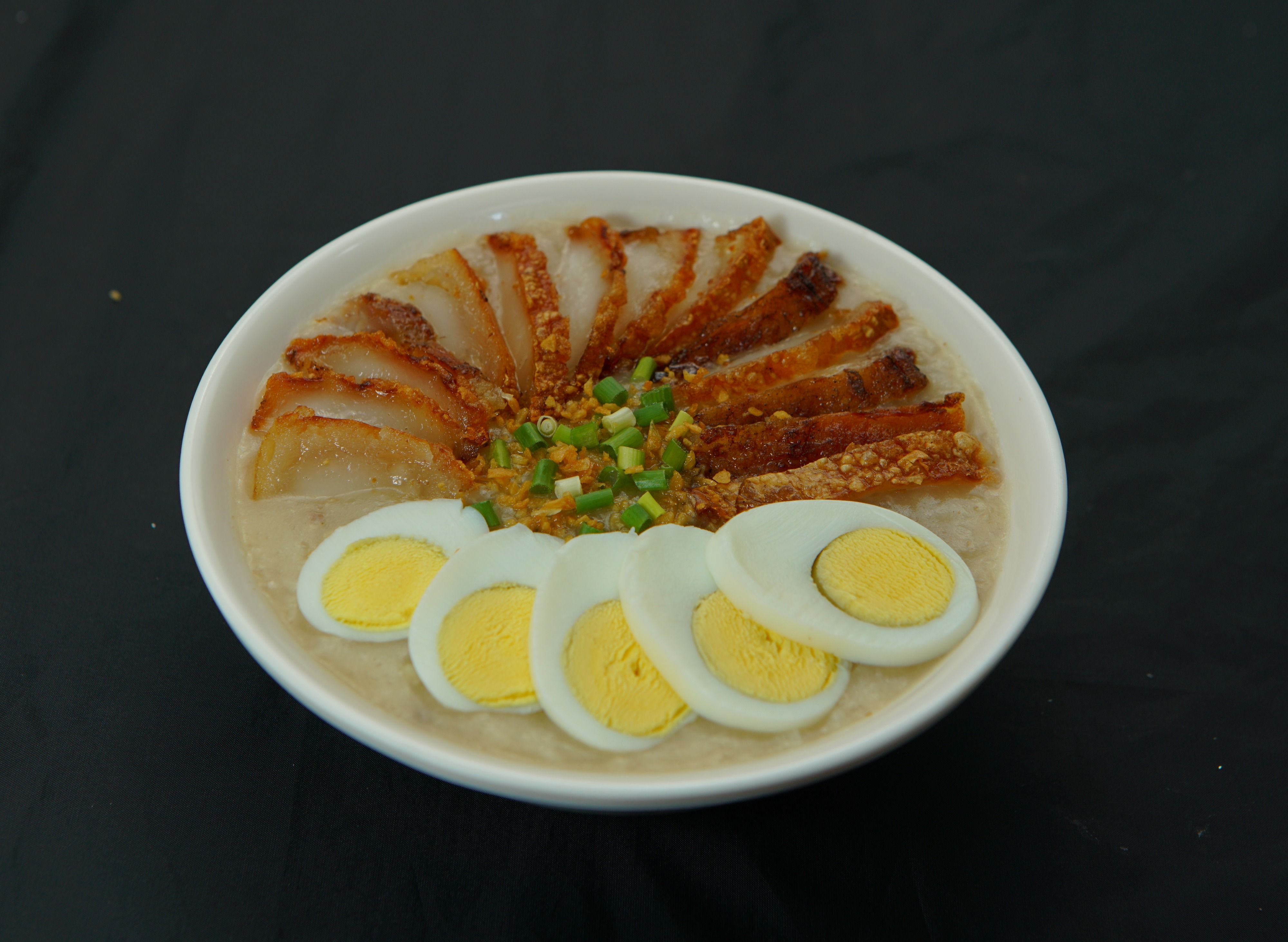 Lugaw Bagnet with Egg